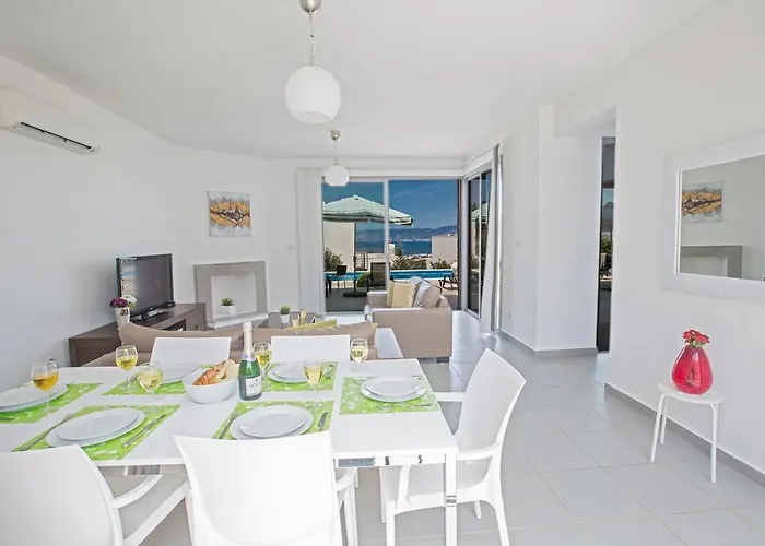 Esprit 26 Latchi Polis